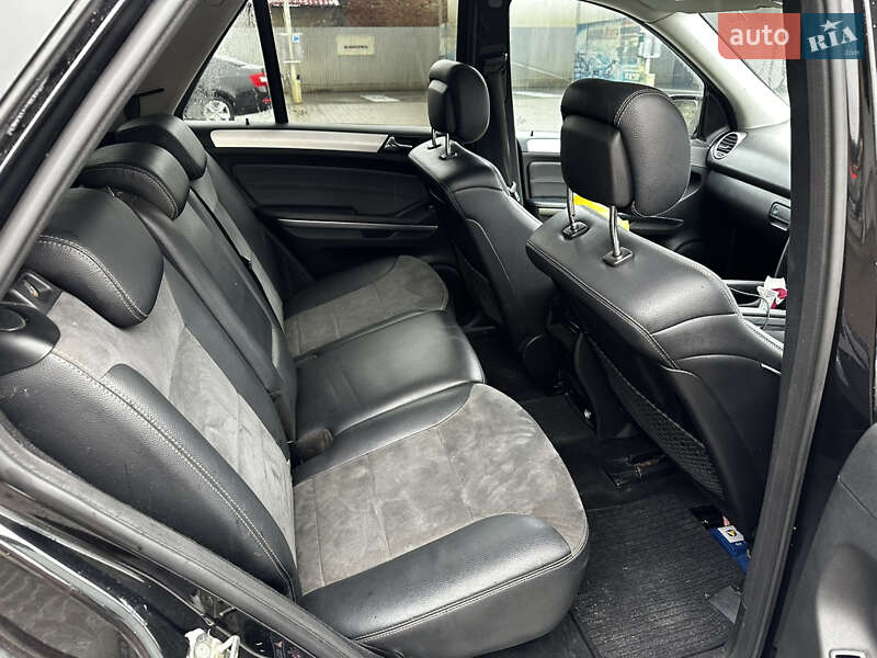 Внедорожник / Кроссовер Mercedes-Benz M-Class 2009 в Герце