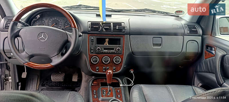 Внедорожник / Кроссовер Mercedes-Benz M-Class 2002 в Киеве фото 16 Внедорожник / Кроссовер Mercedes-Benz M-Class 2002 в Киеве