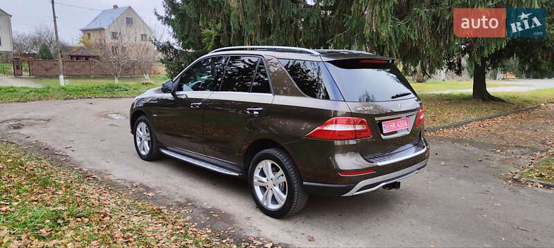 Позашляховик / Кросовер Mercedes-Benz M-Class 2012 в Дубні фото 8 Позашляховик / Кросовер Mercedes-Benz M-Class 2012 в Дубні