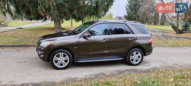 Позашляховик / Кросовер Mercedes-Benz M-Class 2012 в Дубні фото 13 Позашляховик / Кросовер Mercedes-Benz M-Class 2012 в Дубні