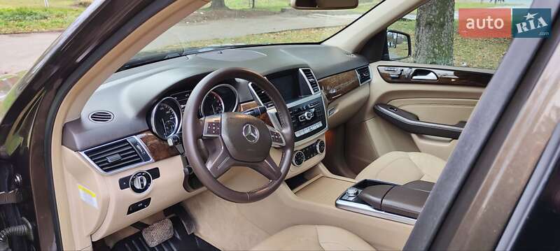 Позашляховик / Кросовер Mercedes-Benz M-Class 2012 в Дубні фото 31 Позашляховик / Кросовер Mercedes-Benz M-Class 2012 в Дубні