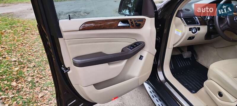 Позашляховик / Кросовер Mercedes-Benz M-Class 2012 в Дубні фото 36 Позашляховик / Кросовер Mercedes-Benz M-Class 2012 в Дубні