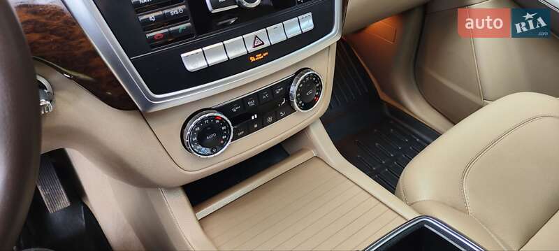 Позашляховик / Кросовер Mercedes-Benz M-Class 2012 в Дубні фото 41 Позашляховик / Кросовер Mercedes-Benz M-Class 2012 в Дубні