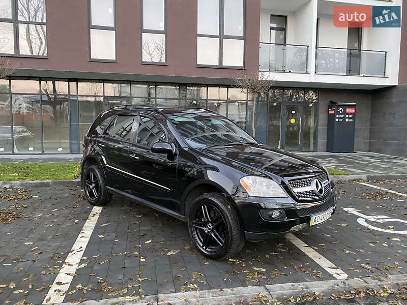 Внедорожник / Кроссовер Mercedes-Benz M-Class 2008 в Сваляве