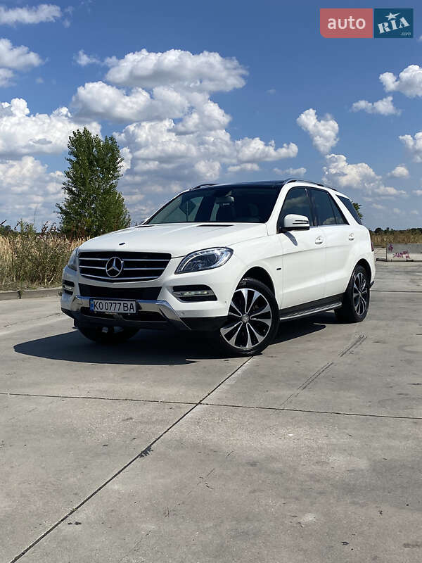 Внедорожник / Кроссовер Mercedes-Benz M-Class 2012 в Мукачево