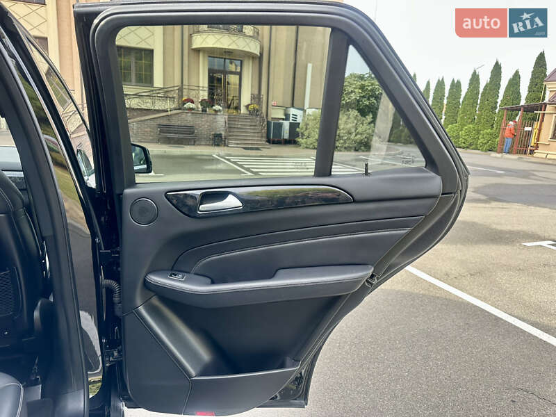 Позашляховик / Кросовер Mercedes-Benz M-Class 2012 в Києві фото 37 Позашляховик / Кросовер Mercedes-Benz M-Class 2012 в Києві