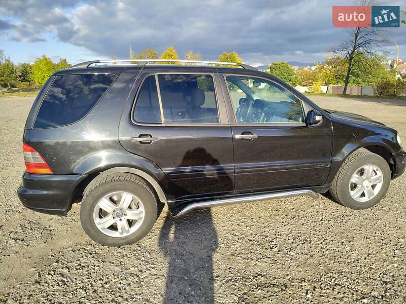 Позашляховик / Кросовер Mercedes-Benz M-Class 2004 в Ужгороді