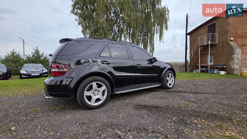 Позашляховик / Кросовер Mercedes-Benz M-Class 2006 в Рівному