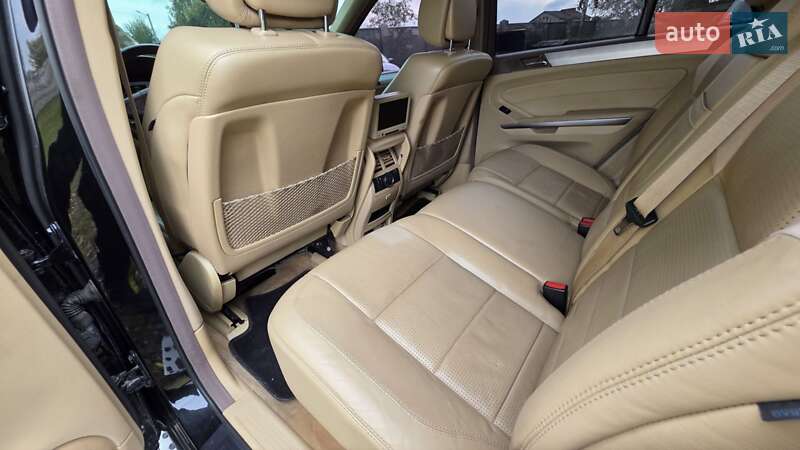 Позашляховик / Кросовер Mercedes-Benz M-Class 2006 в Рівному