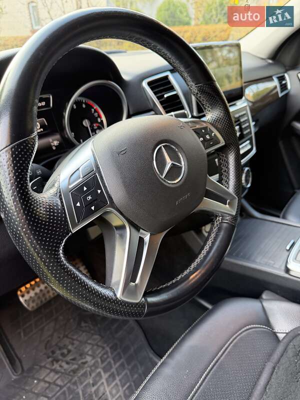 Позашляховик / Кросовер Mercedes-Benz M-Class 2015 в Луцьку фото 14 Позашляховик / Кросовер Mercedes-Benz M-Class 2015 в Луцьку