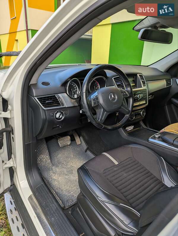 Внедорожник / Кроссовер Mercedes-Benz M-Class 2011 в Тернополе