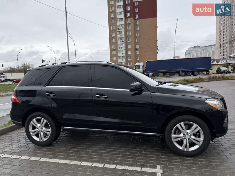 Позашляховик / Кросовер Mercedes-Benz M-Class 2015 в Києві фото 2 Позашляховик / Кросовер Mercedes-Benz M-Class 2015 в Києві