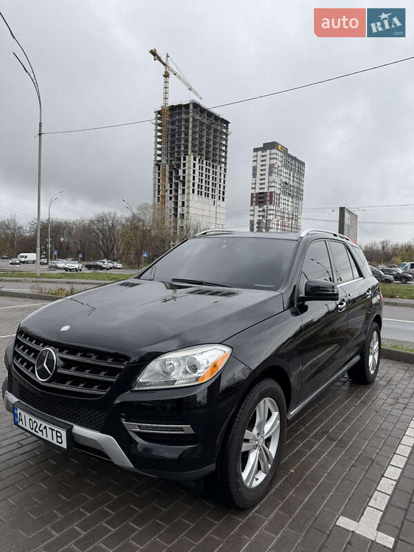 Позашляховик / Кросовер Mercedes-Benz M-Class 2015 в Києві фото 4 Позашляховик / Кросовер Mercedes-Benz M-Class 2015 в Києві