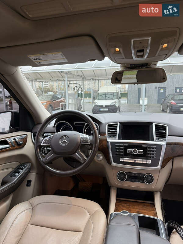 Позашляховик / Кросовер Mercedes-Benz M-Class 2015 в Києві фото 8 Позашляховик / Кросовер Mercedes-Benz M-Class 2015 в Києві