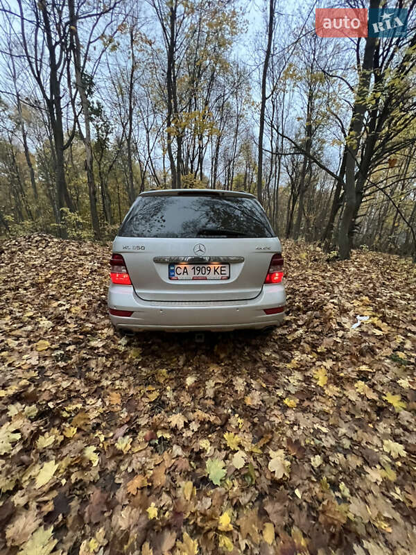 Позашляховик / Кросовер Mercedes-Benz M-Class 2008 в Прилуках фото 33 Позашляховик / Кросовер Mercedes-Benz M-Class 2008 в Прилуках