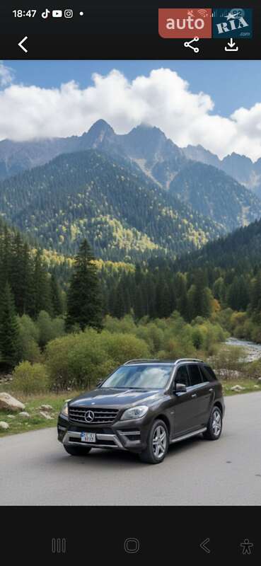 Mercedes-Benz M-Class 2012