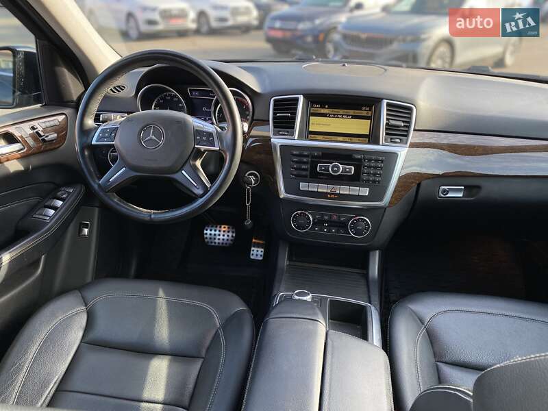 Позашляховик / Кросовер Mercedes-Benz M-Class 2011 в Києві фото 16 Позашляховик / Кросовер Mercedes-Benz M-Class 2011 в Києві