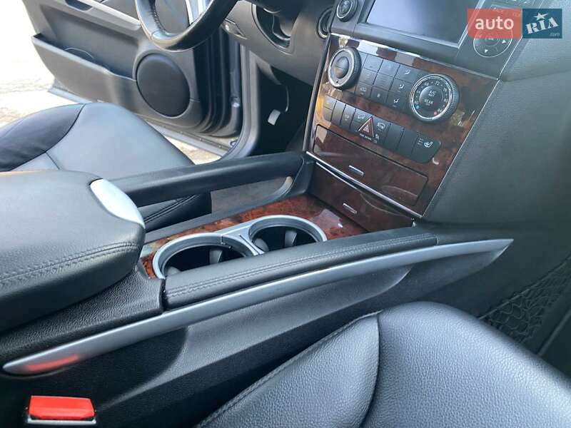 Позашляховик / Кросовер Mercedes-Benz M-Class 2010 в Білій Церкві фото 25 Позашляховик / Кросовер Mercedes-Benz M-Class 2010 в Білій Церкві