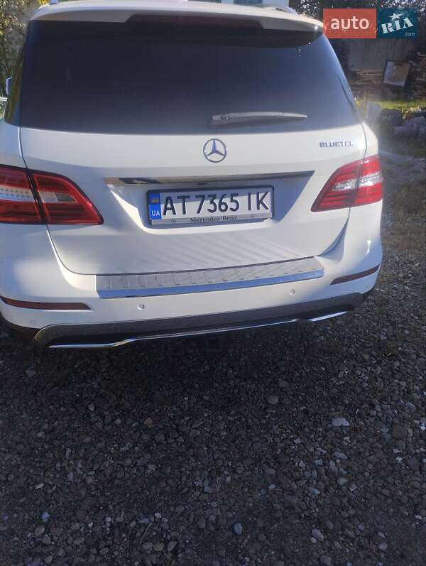 Позашляховик / Кросовер Mercedes-Benz M-Class 2013 в Івано-Франківську