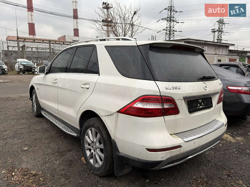 Позашляховик / Кросовер Mercedes-Benz M-Class 2012 в Києві фото 3 Позашляховик / Кросовер Mercedes-Benz M-Class 2012 в Києві