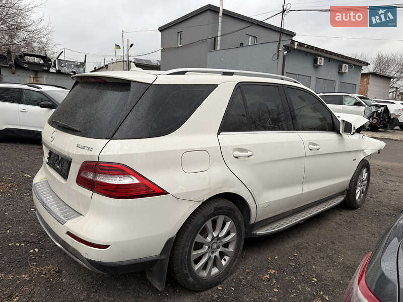 Позашляховик / Кросовер Mercedes-Benz M-Class 2012 в Києві фото 5 Позашляховик / Кросовер Mercedes-Benz M-Class 2012 в Києві