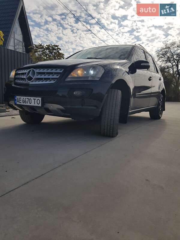 Позашляховик / Кросовер Mercedes-Benz M-Class 2006 в Павлограді фото 2 Позашляховик / Кросовер Mercedes-Benz M-Class 2006 в Павлограді