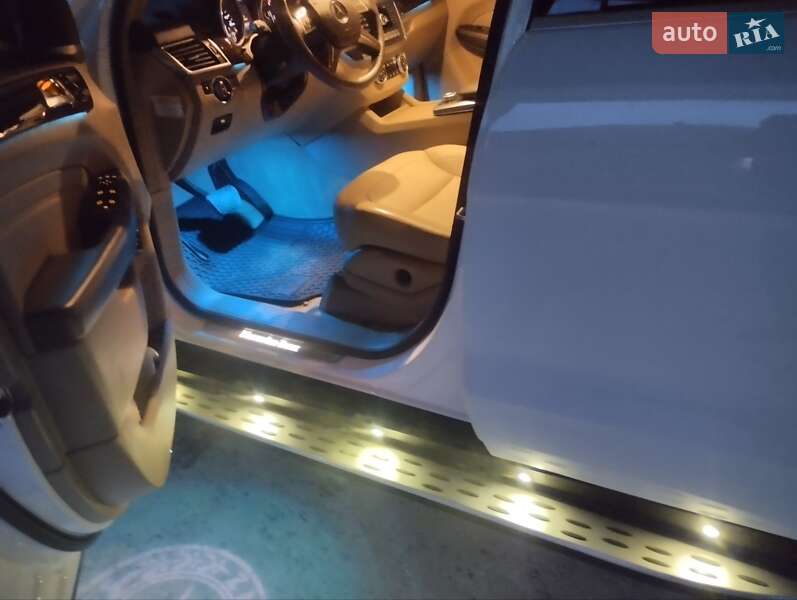 Позашляховик / Кросовер Mercedes-Benz M-Class 2013 в Івано-Франківську