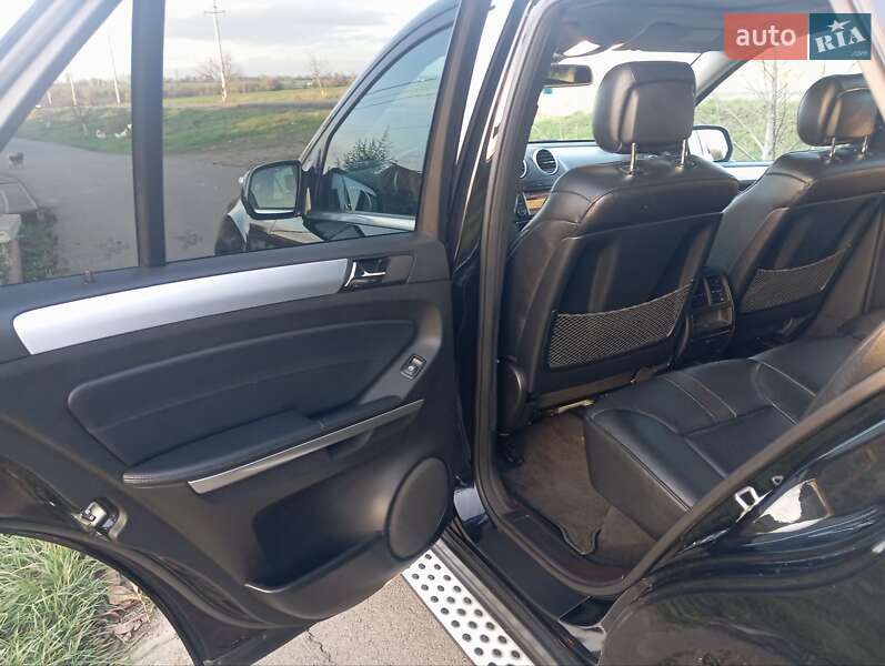 Позашляховик / Кросовер Mercedes-Benz M-Class 2009 в Одесі фото 13 Позашляховик / Кросовер Mercedes-Benz M-Class 2009 в Одесі