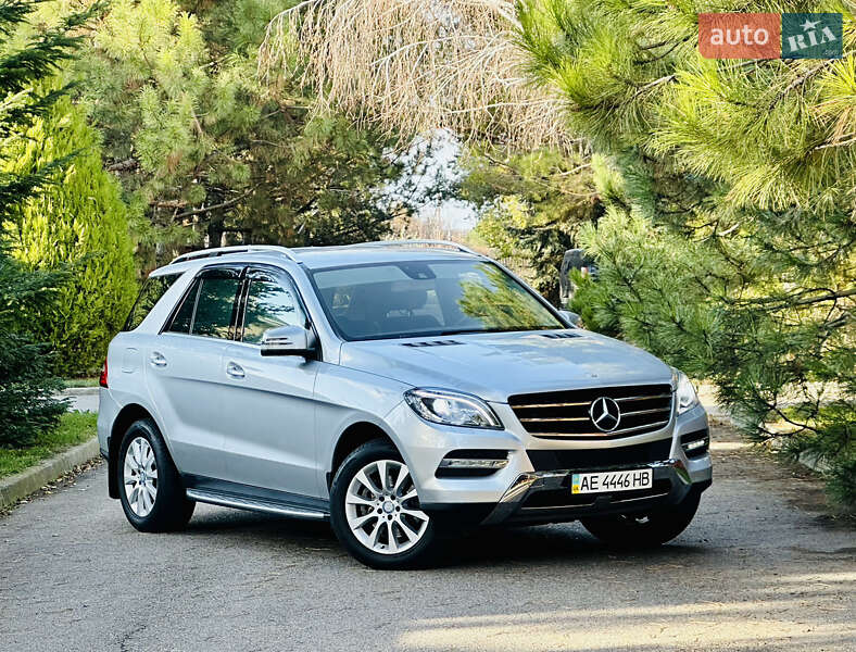 Позашляховик / Кросовер Mercedes-Benz M-Class 2012 в Дніпрі фото 53 Позашляховик / Кросовер Mercedes-Benz M-Class 2012 в Дніпрі