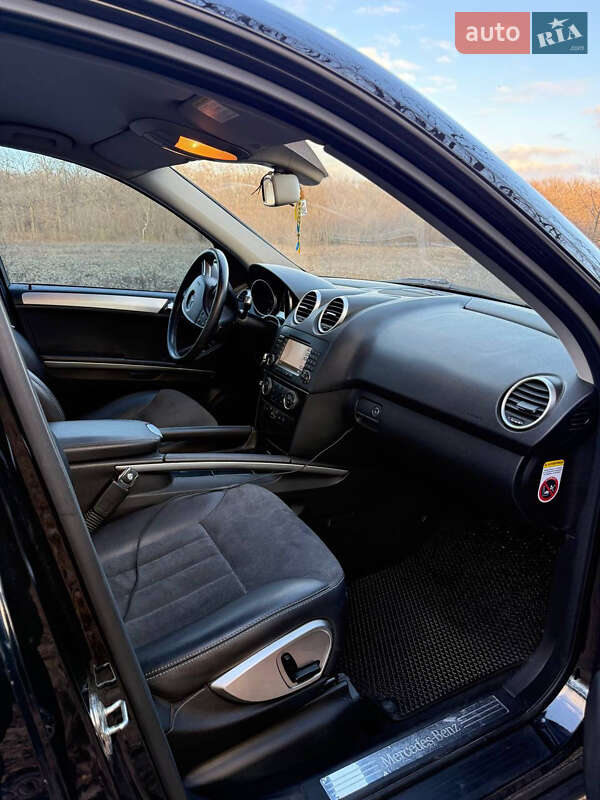 Внедорожник / Кроссовер Mercedes-Benz M-Class 2006 в Новомосковске фото 8 Внедорожник / Кроссовер Mercedes-Benz M-Class 2006 в Новомосковске