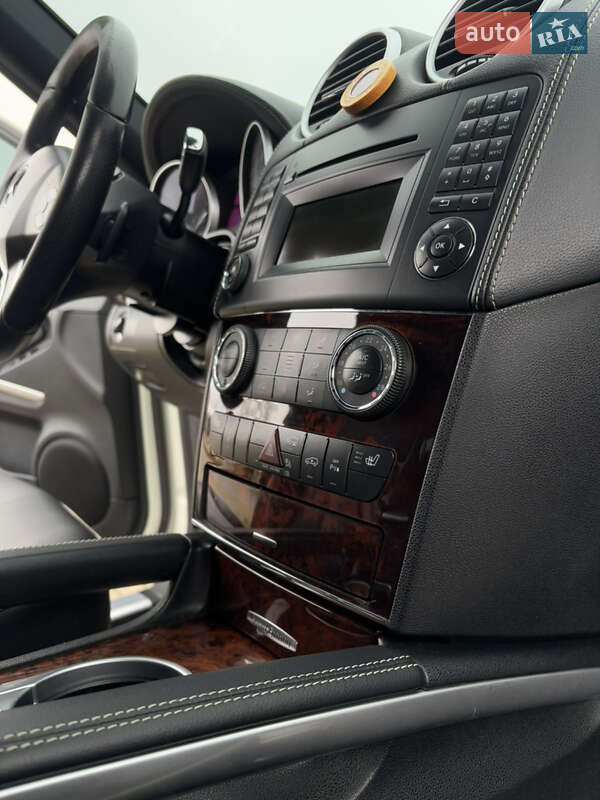 Внедорожник / Кроссовер Mercedes-Benz M-Class 2011 в Виноградове