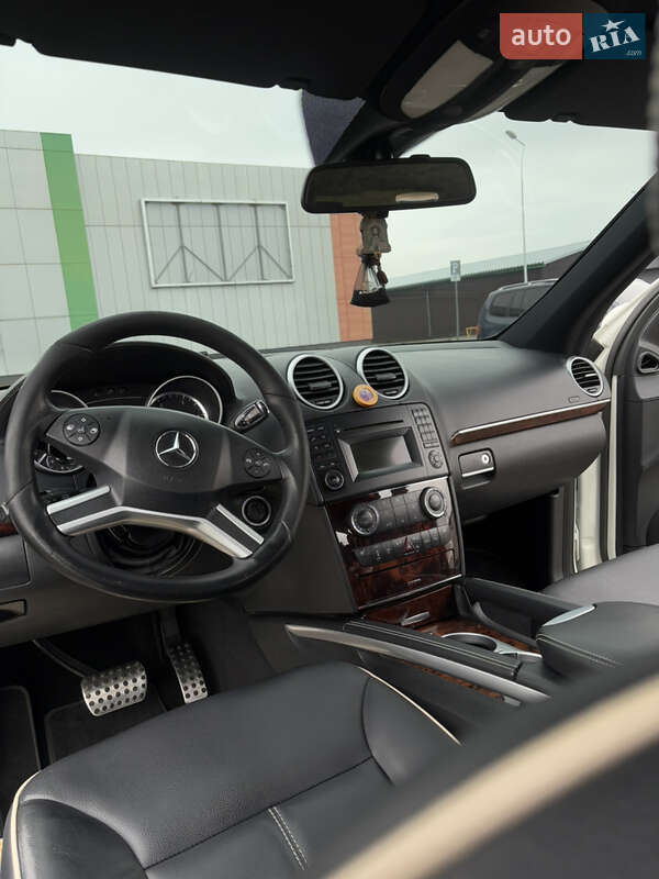 Внедорожник / Кроссовер Mercedes-Benz M-Class 2011 в Виноградове