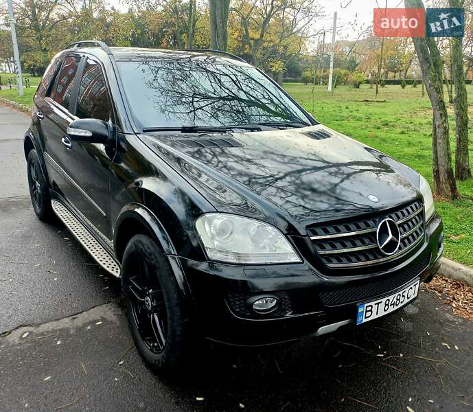 Внедорожник / Кроссовер Mercedes-Benz M-Class 2007 в Черноморске