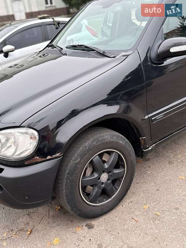 Внедорожник / Кроссовер Mercedes-Benz M-Class 2003 в Лубнах