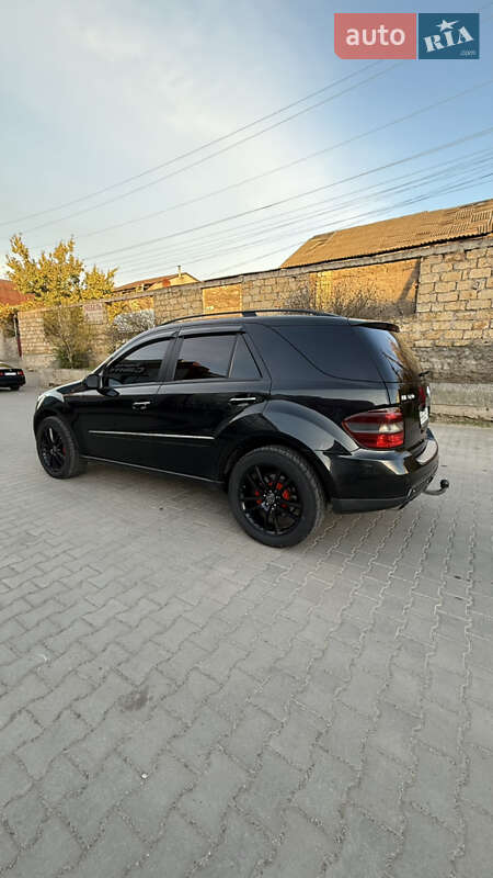 Позашляховик / Кросовер Mercedes-Benz M-Class 2006 в Татарбунарах