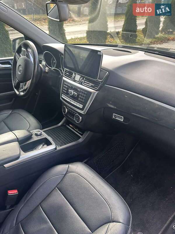 Внедорожник / Кроссовер Mercedes-Benz M-Class 2015 в Березному