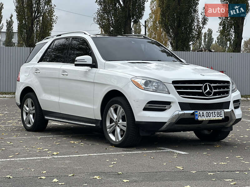 Внедорожник / Кроссовер Mercedes-Benz M-Class 2015 в Киеве