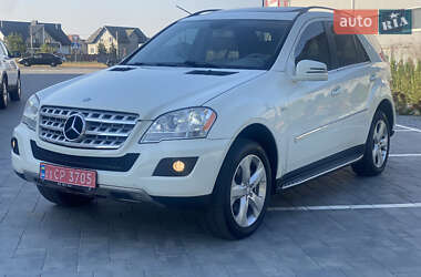 Внедорожник / Кроссовер Mercedes-Benz M-Class 2011 в Луцке