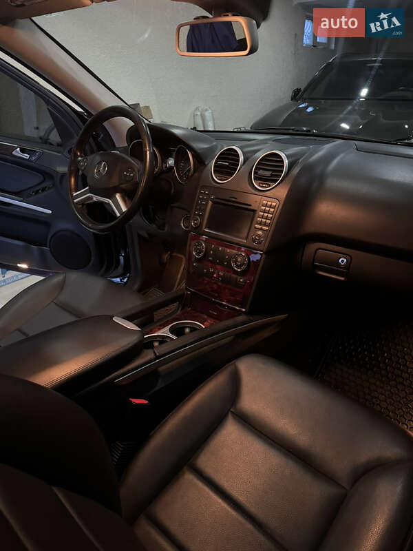 Позашляховик / Кросовер Mercedes-Benz M-Class 2011 в Чернівцях фото 14 Позашляховик / Кросовер Mercedes-Benz M-Class 2011 в Чернівцях