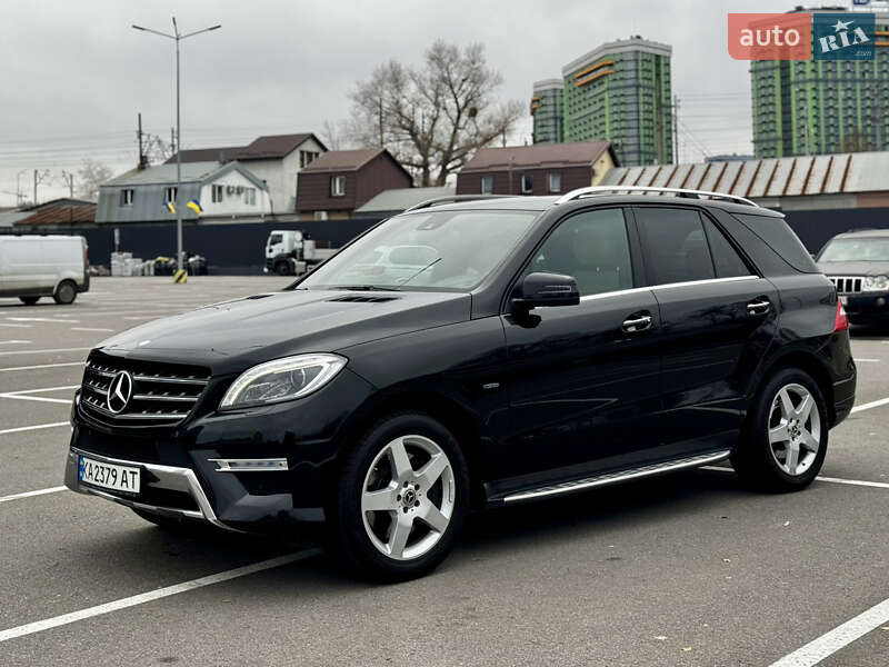Внедорожник / Кроссовер Mercedes-Benz M-Class 2012 в Днепре фото 2 Внедорожник / Кроссовер Mercedes-Benz M-Class 2012 в Днепре