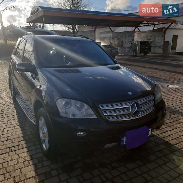 Mercedes-Benz M-Class 2008