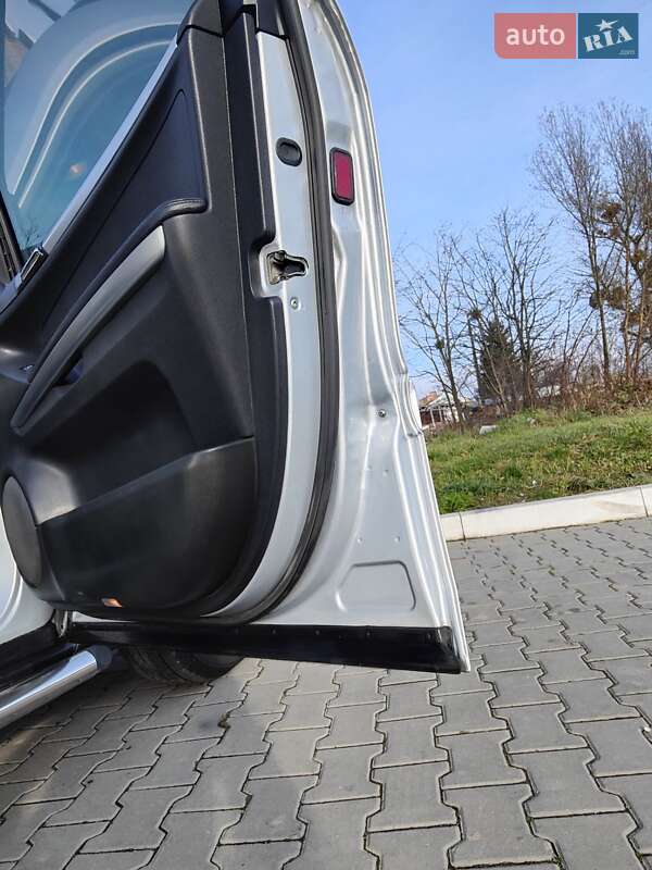 Внедорожник / Кроссовер Mercedes-Benz M-Class 2006 в Черновцах фото 10 Внедорожник / Кроссовер Mercedes-Benz M-Class 2006 в Черновцах