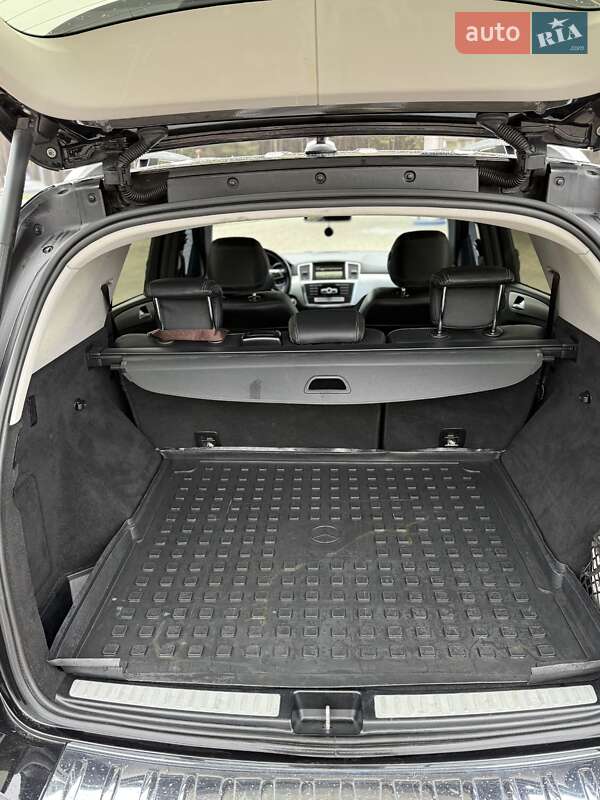 Позашляховик / Кросовер Mercedes-Benz M-Class 2013 в Охтирці