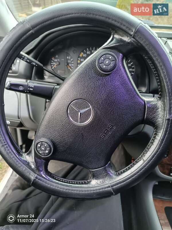 Внедорожник / Кроссовер Mercedes-Benz M-Class 1998 в Киеве