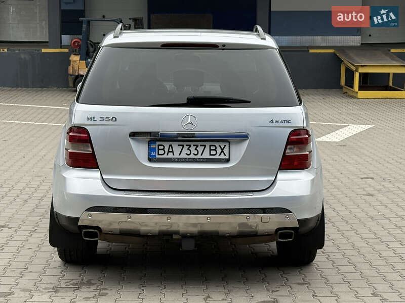 Позашляховик / Кросовер Mercedes-Benz M-Class 2008 в Рівному