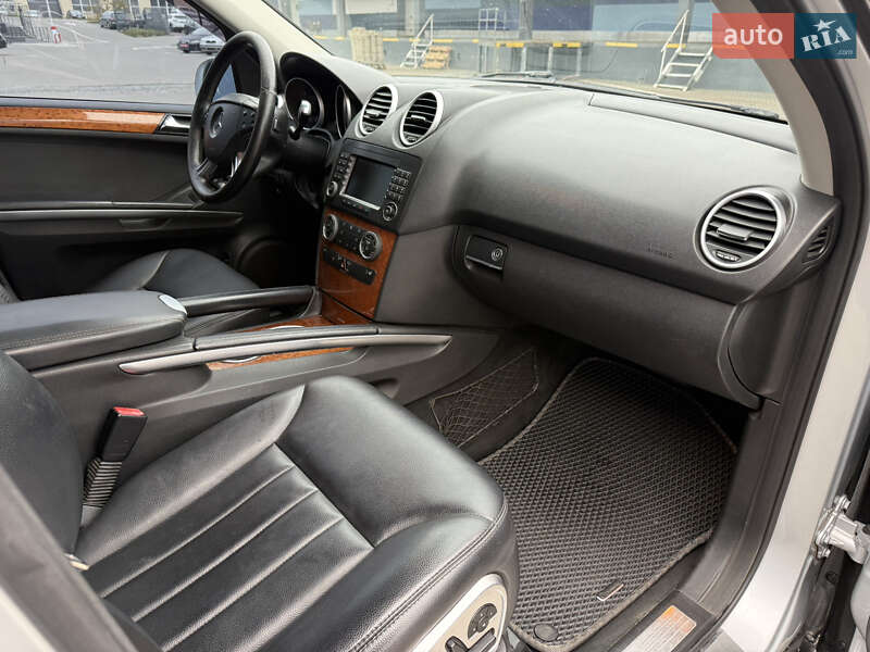 Позашляховик / Кросовер Mercedes-Benz M-Class 2008 в Рівному