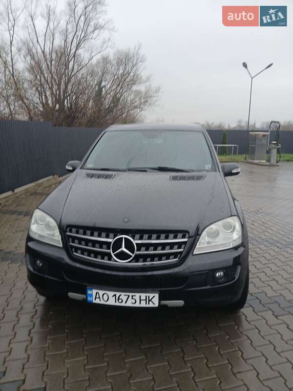 Позашляховик / Кросовер Mercedes-Benz M-Class 2006 в Білки