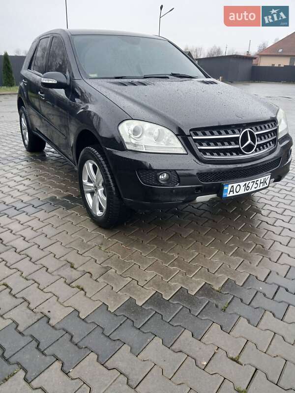 Позашляховик / Кросовер Mercedes-Benz M-Class 2006 в Білки