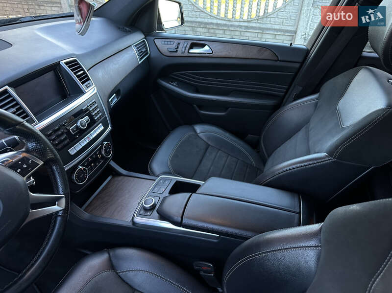 Внедорожник / Кроссовер Mercedes-Benz M-Class 2013 в Бориславе фото 29 Внедорожник / Кроссовер Mercedes-Benz M-Class 2013 в Бориславе