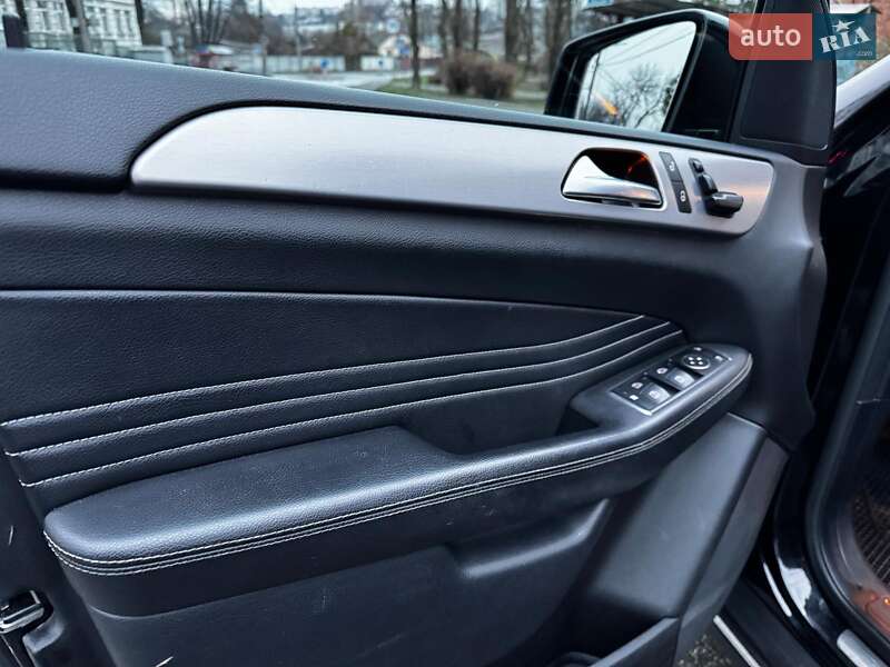 Внедорожник / Кроссовер Mercedes-Benz M-Class 2013 в Киеве